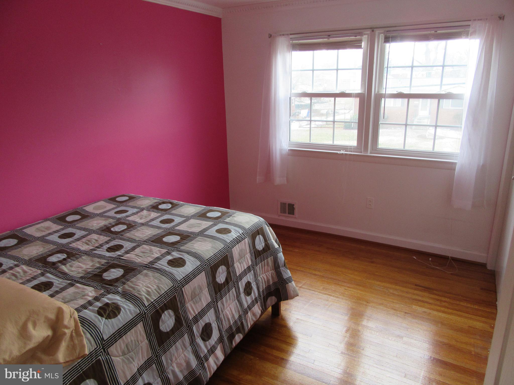 WHEATON WOODS - Residential