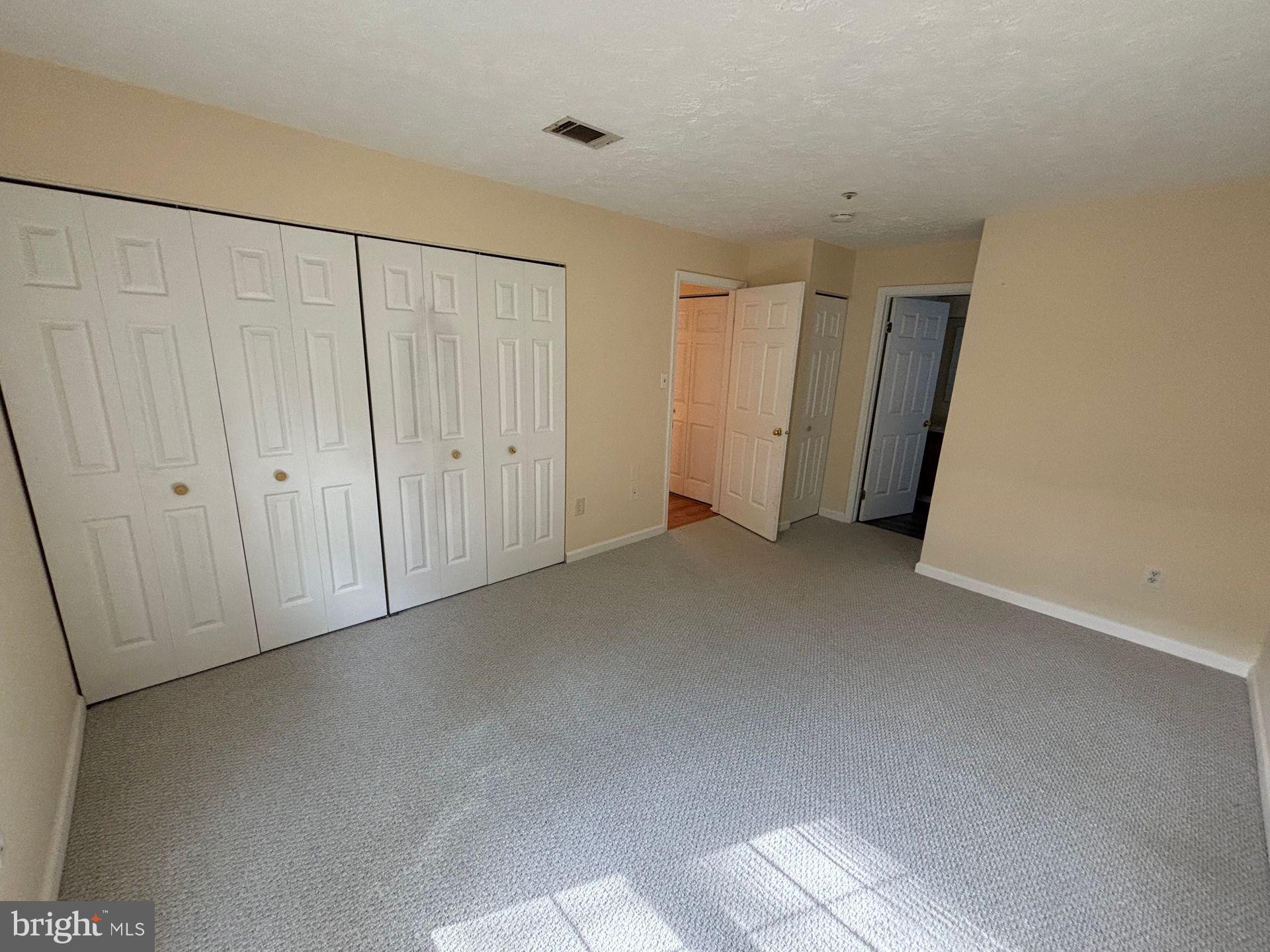 WATERS EDGE AT NORTH LAKE - Residential Lease