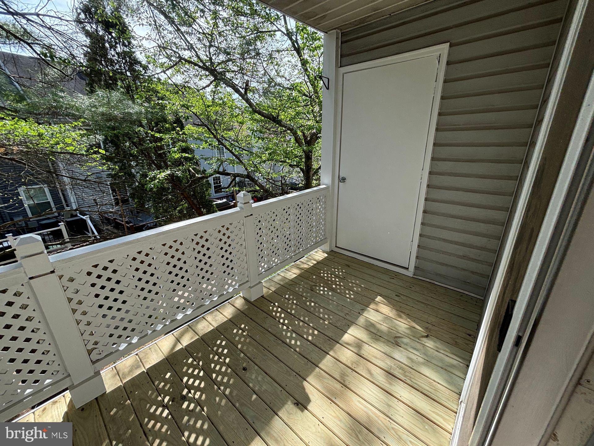 WATERS EDGE AT NORTH LAKE - Residential Lease