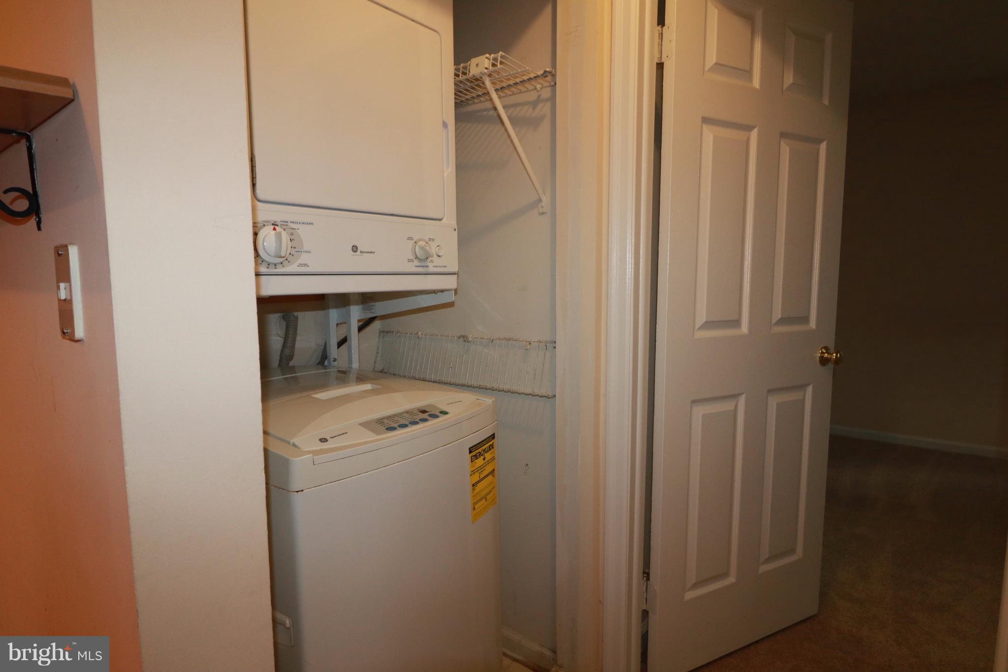 WATERS EDGE AT NORTH LAKE - Residential Lease