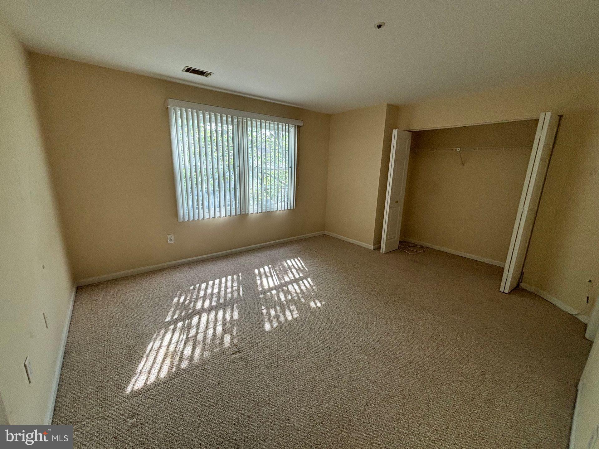 WATERS EDGE AT NORTH LAKE - Residential Lease