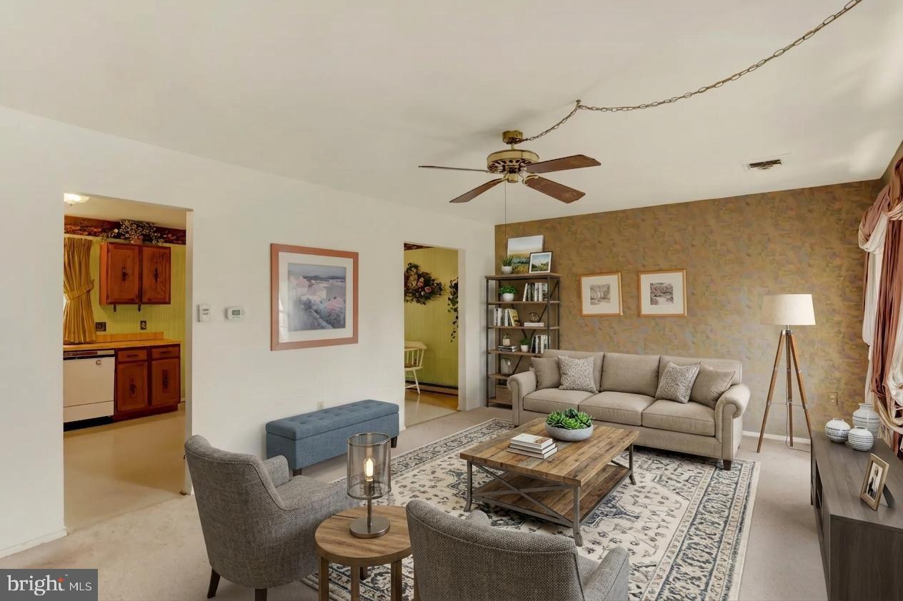 1504 WANDERING WAY