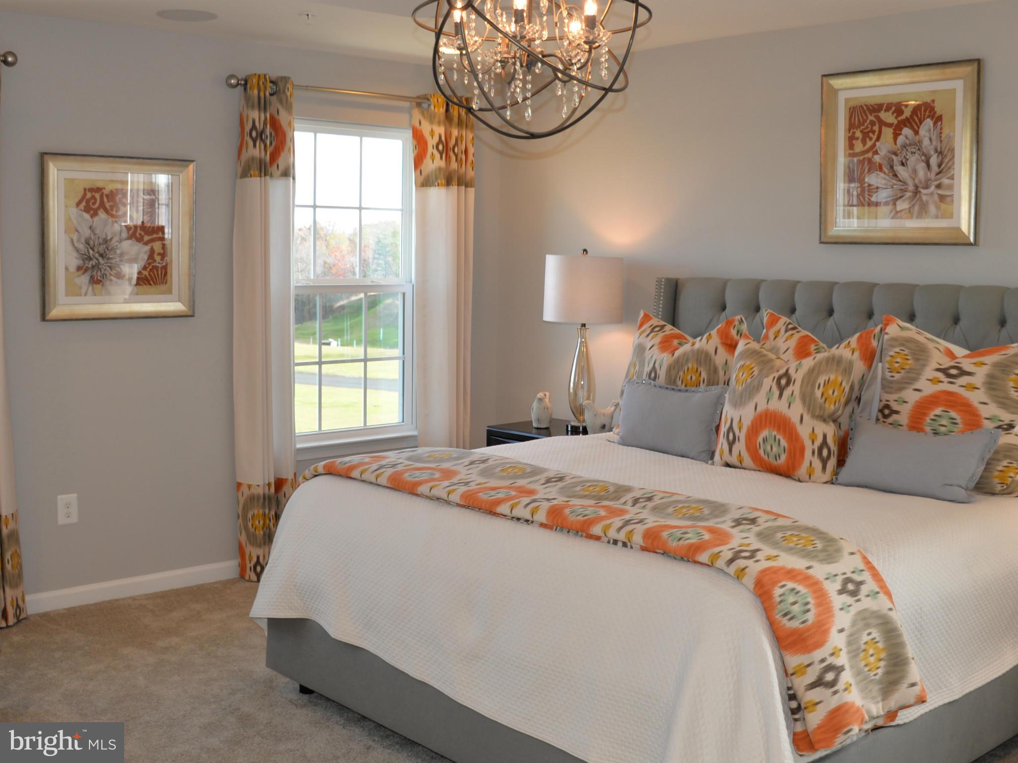 WESTCHESTER SQUARE - Residential