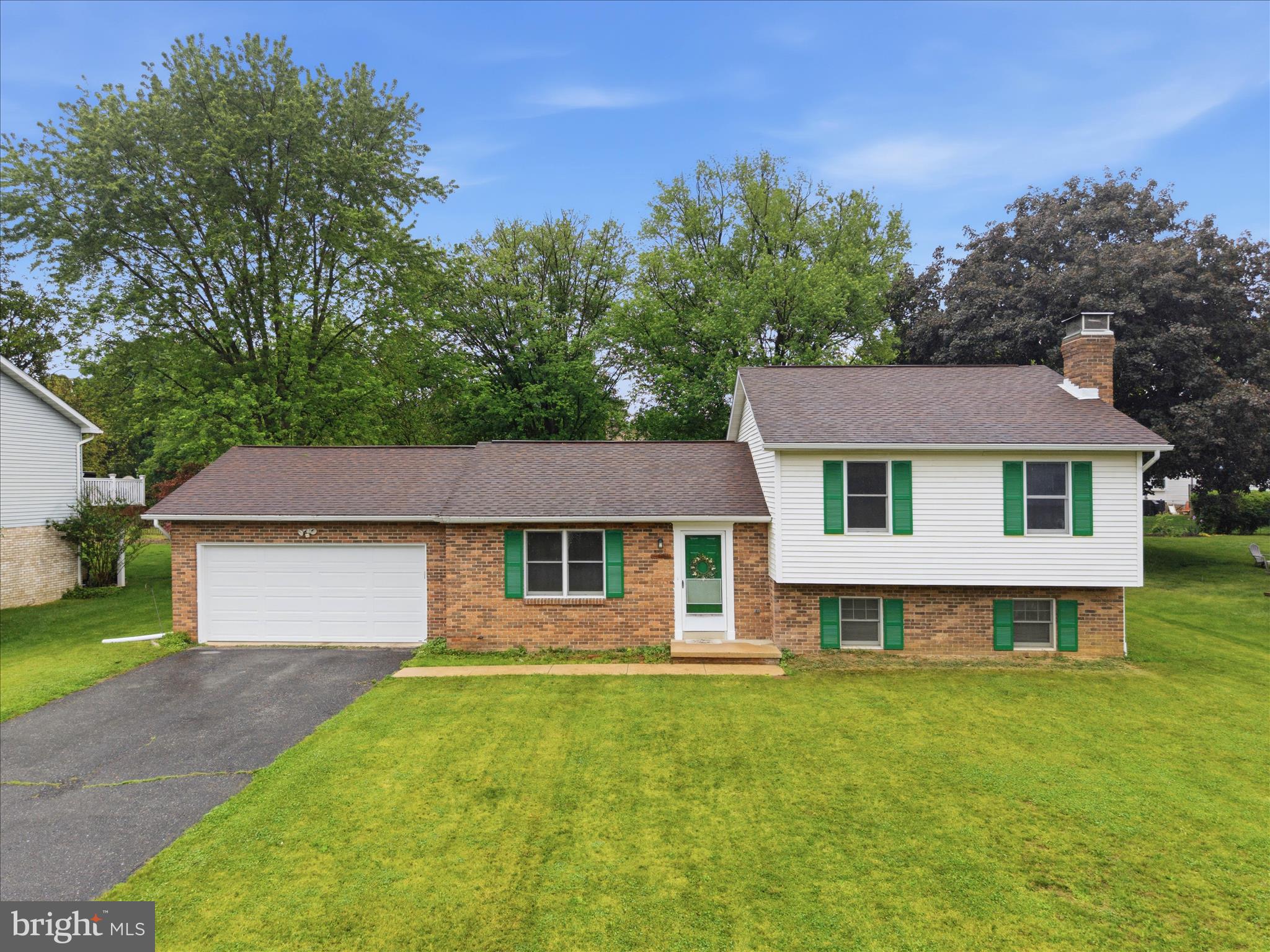 3137 WOODRIDGE DRIVE