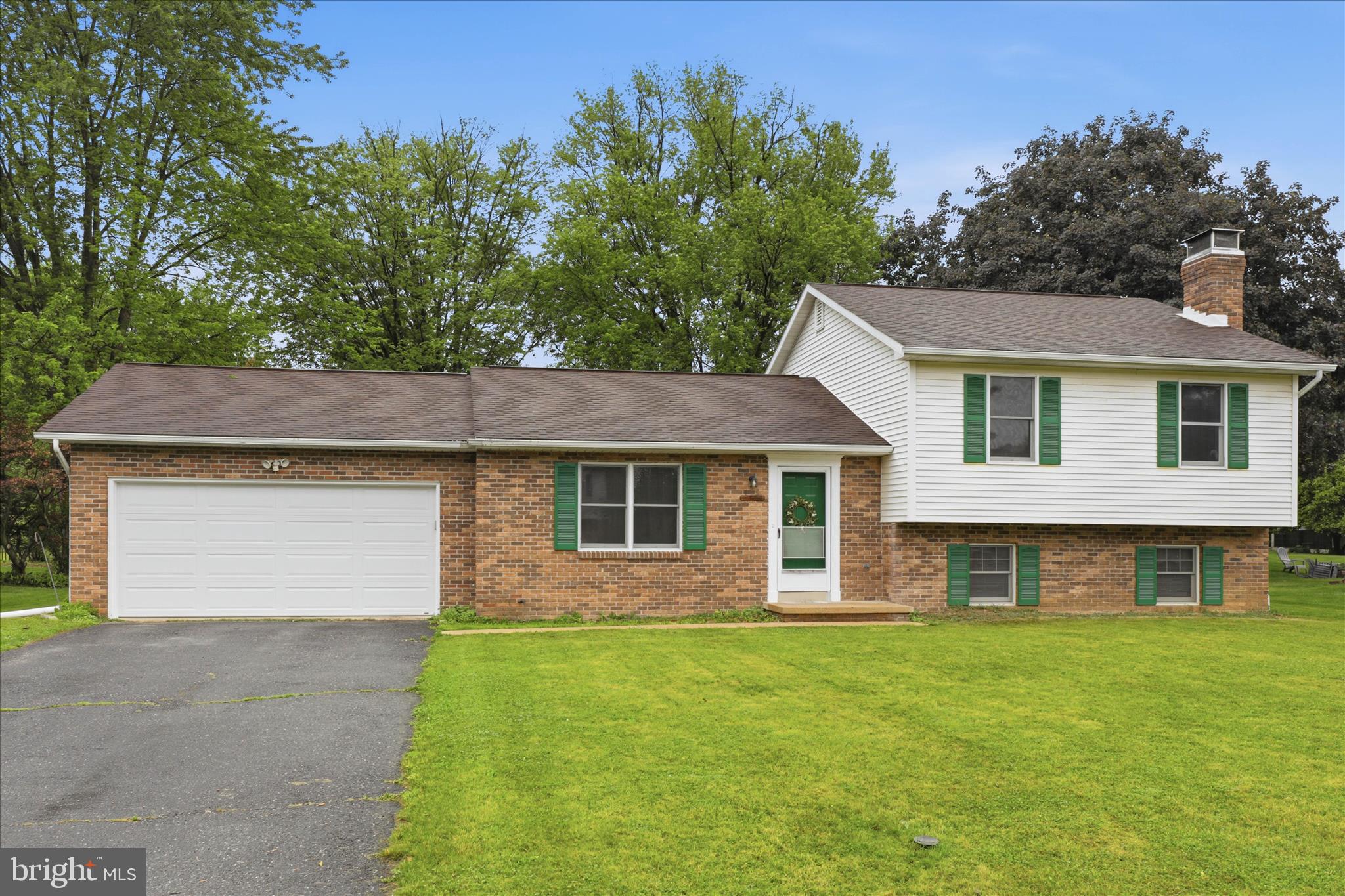 3137 WOODRIDGE DRIVE