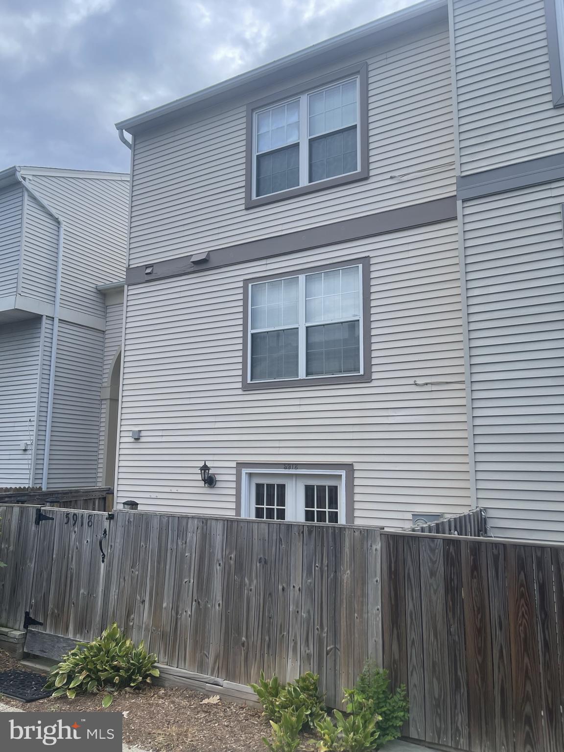 OAKWOOD COMMONS AT BURKE - Residential Lease