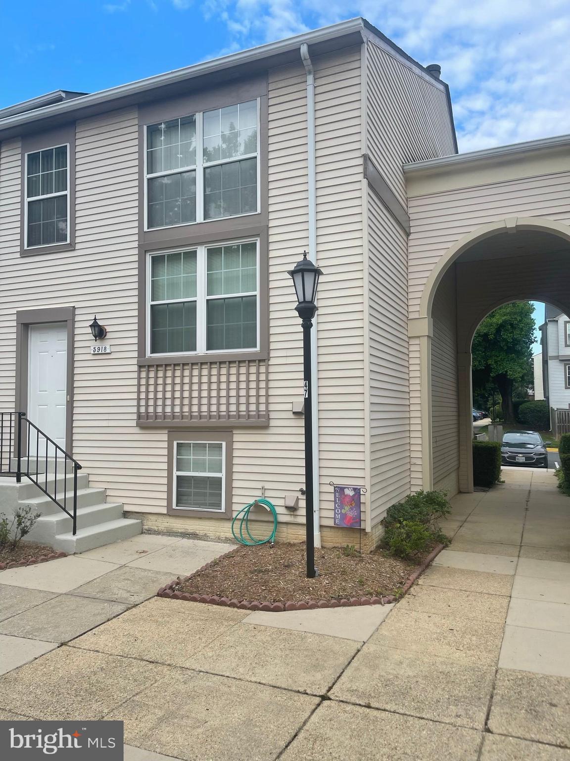 OAKWOOD COMMONS AT BURKE - Residential Lease