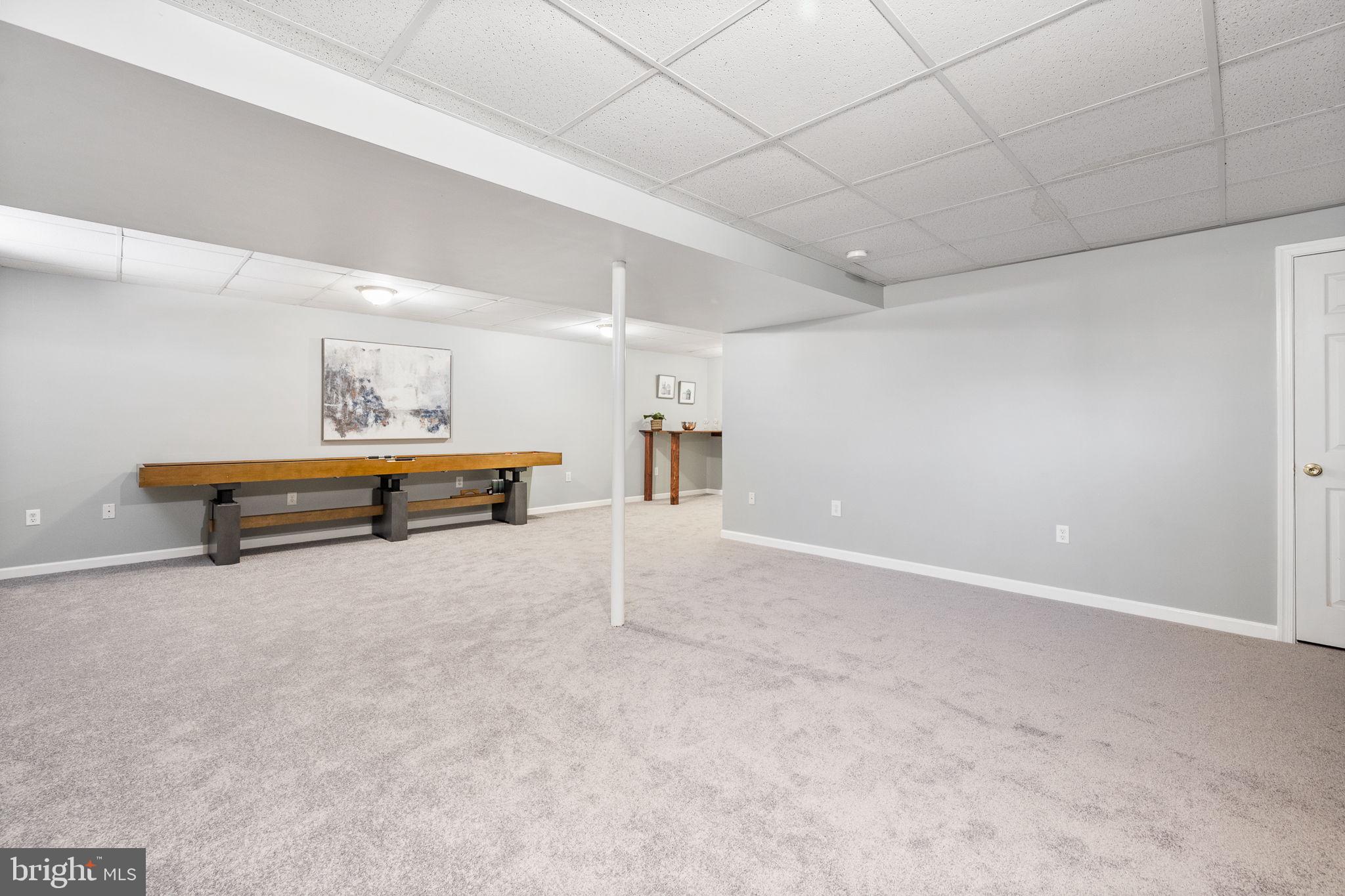 NANSFIELD HUNT - Residential