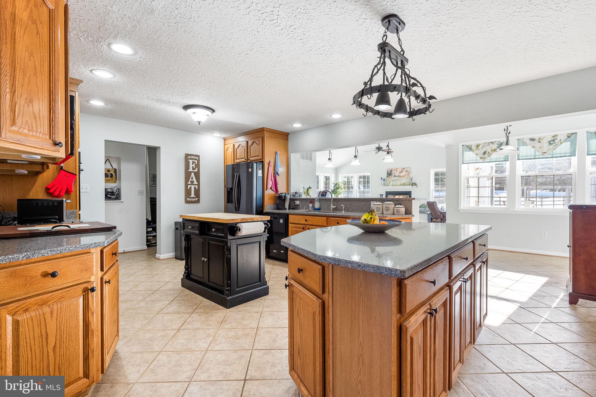 NANSFIELD HUNT - Residential