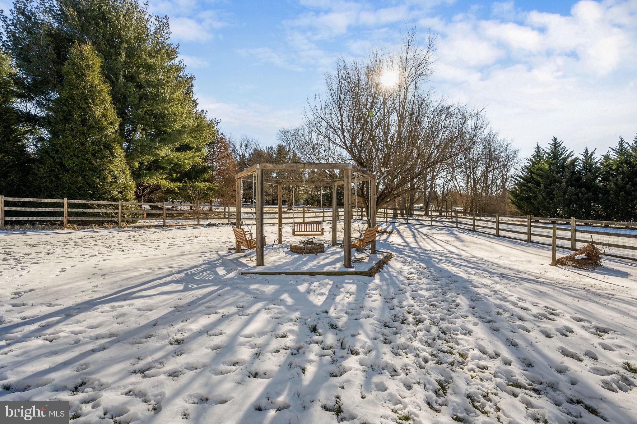 NANSFIELD HUNT - Residential