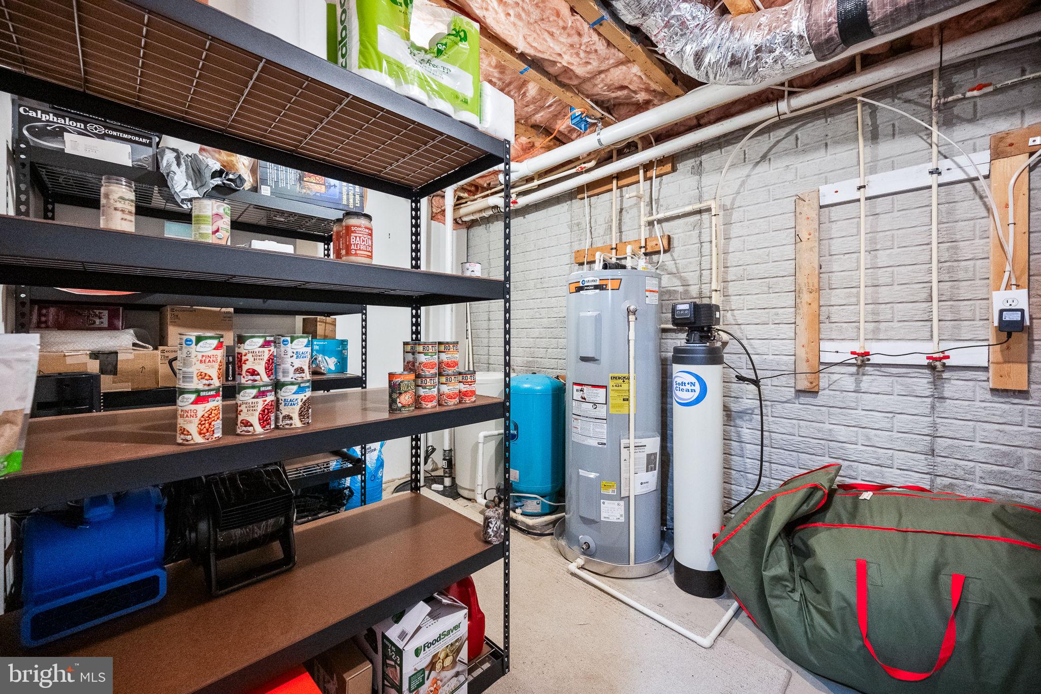 NANSFIELD HUNT - Residential