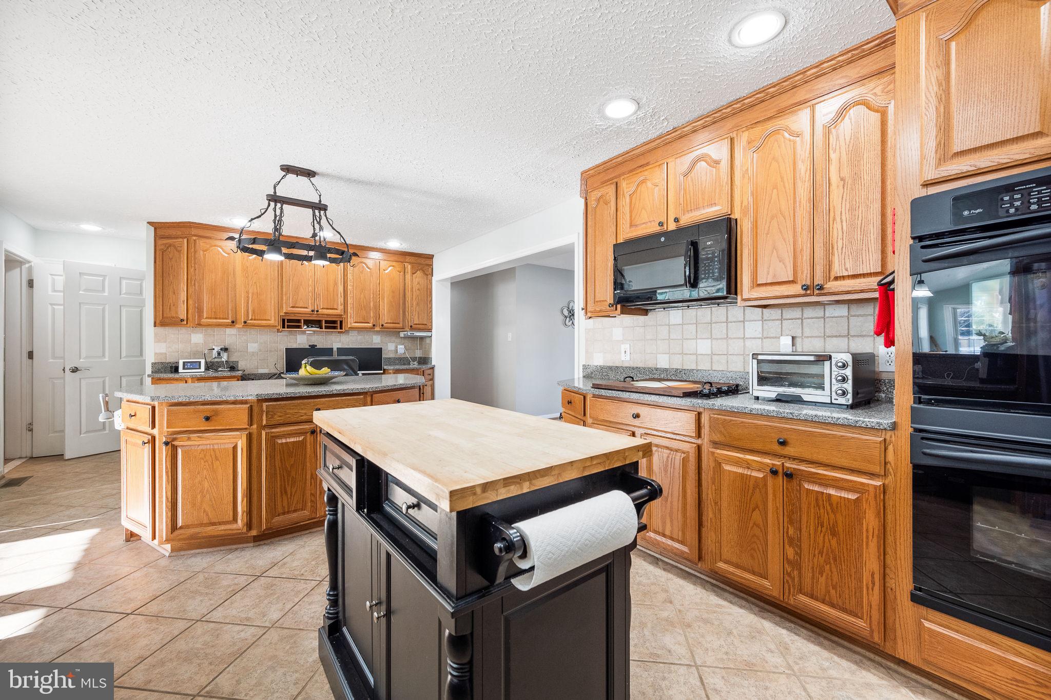 NANSFIELD HUNT - Residential