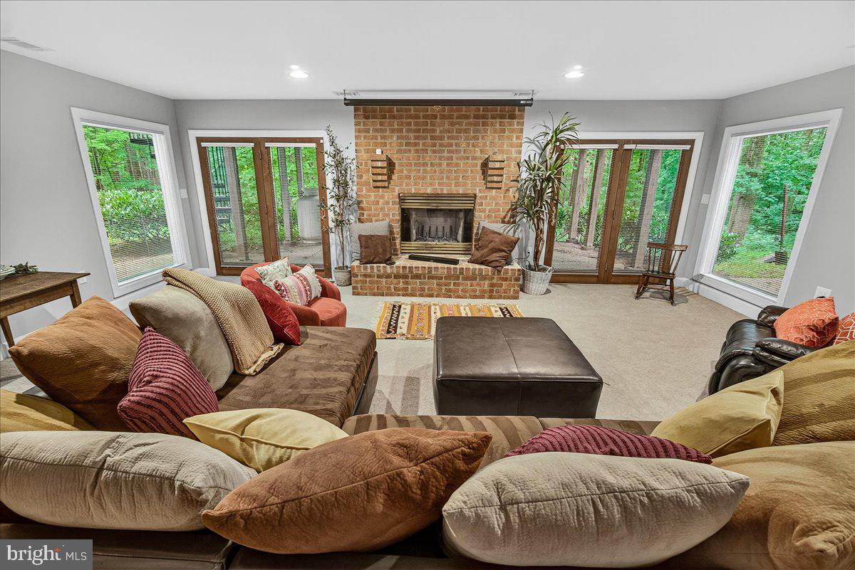 THISTLEDOWN - Residential