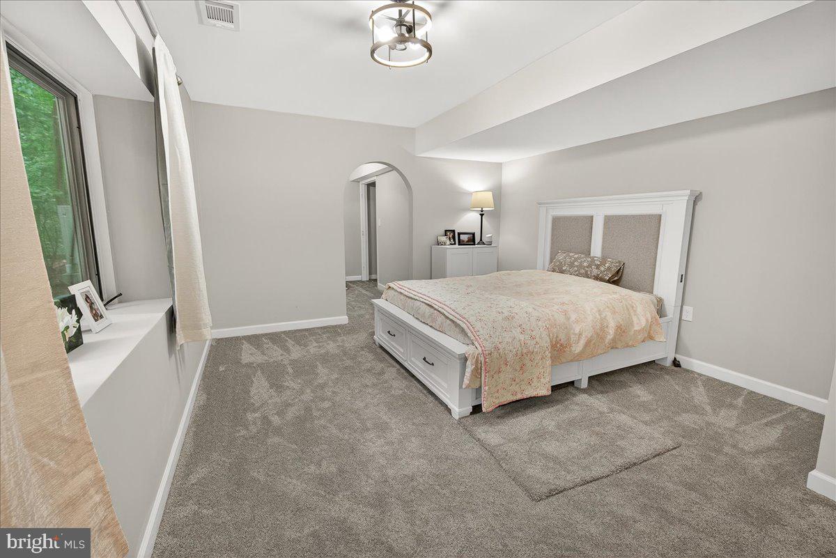 THISTLEDOWN - Residential