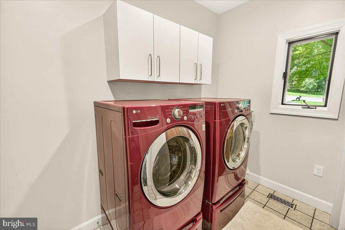 THISTLEDOWN - Residential