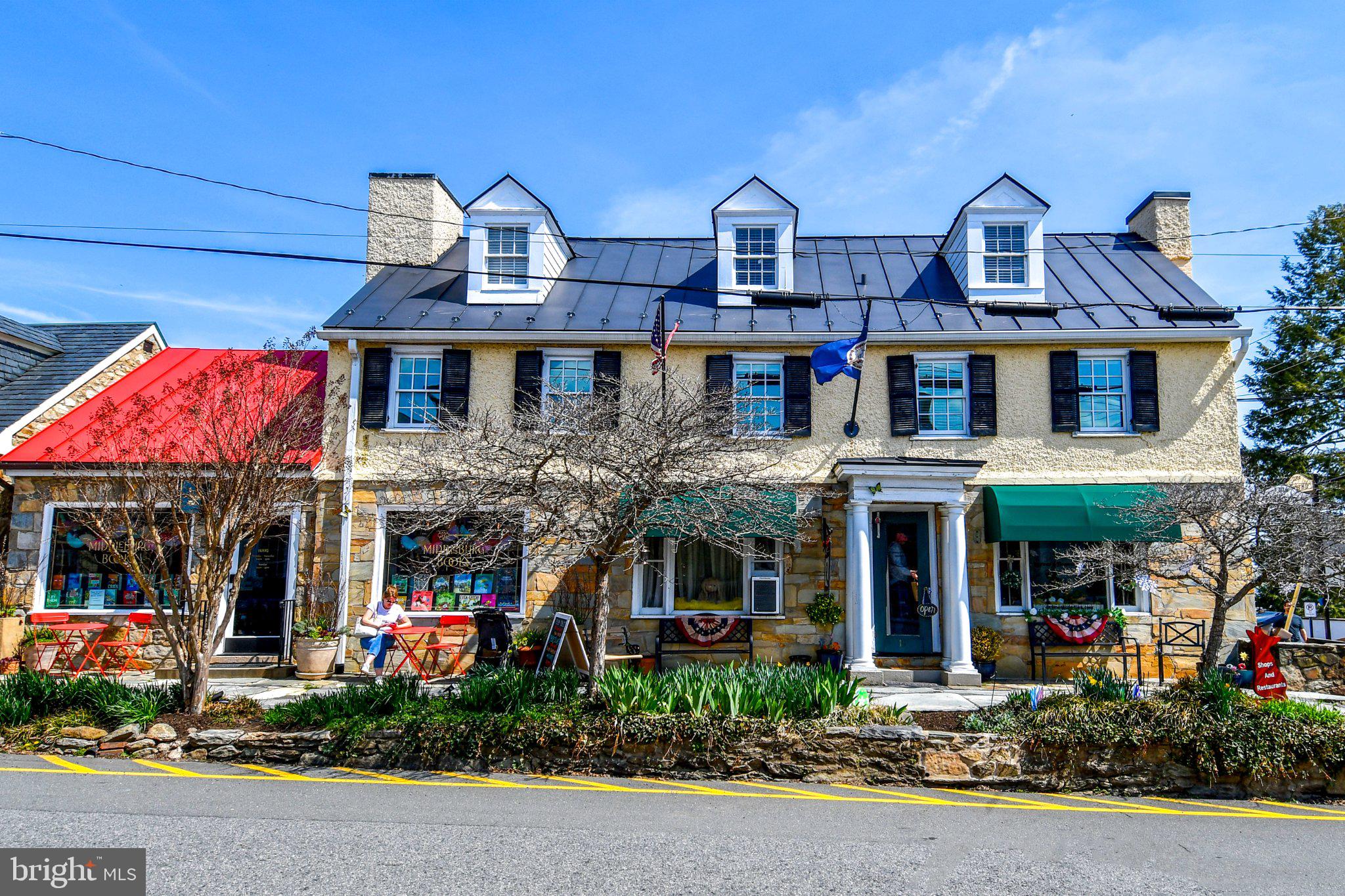 17 S MADISON STREET