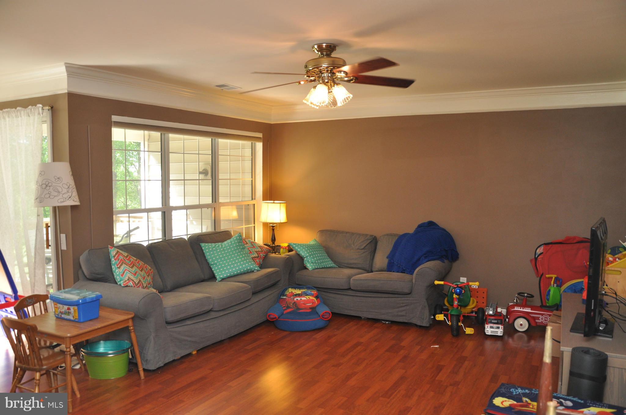 BULL RUN CONDO - Residential