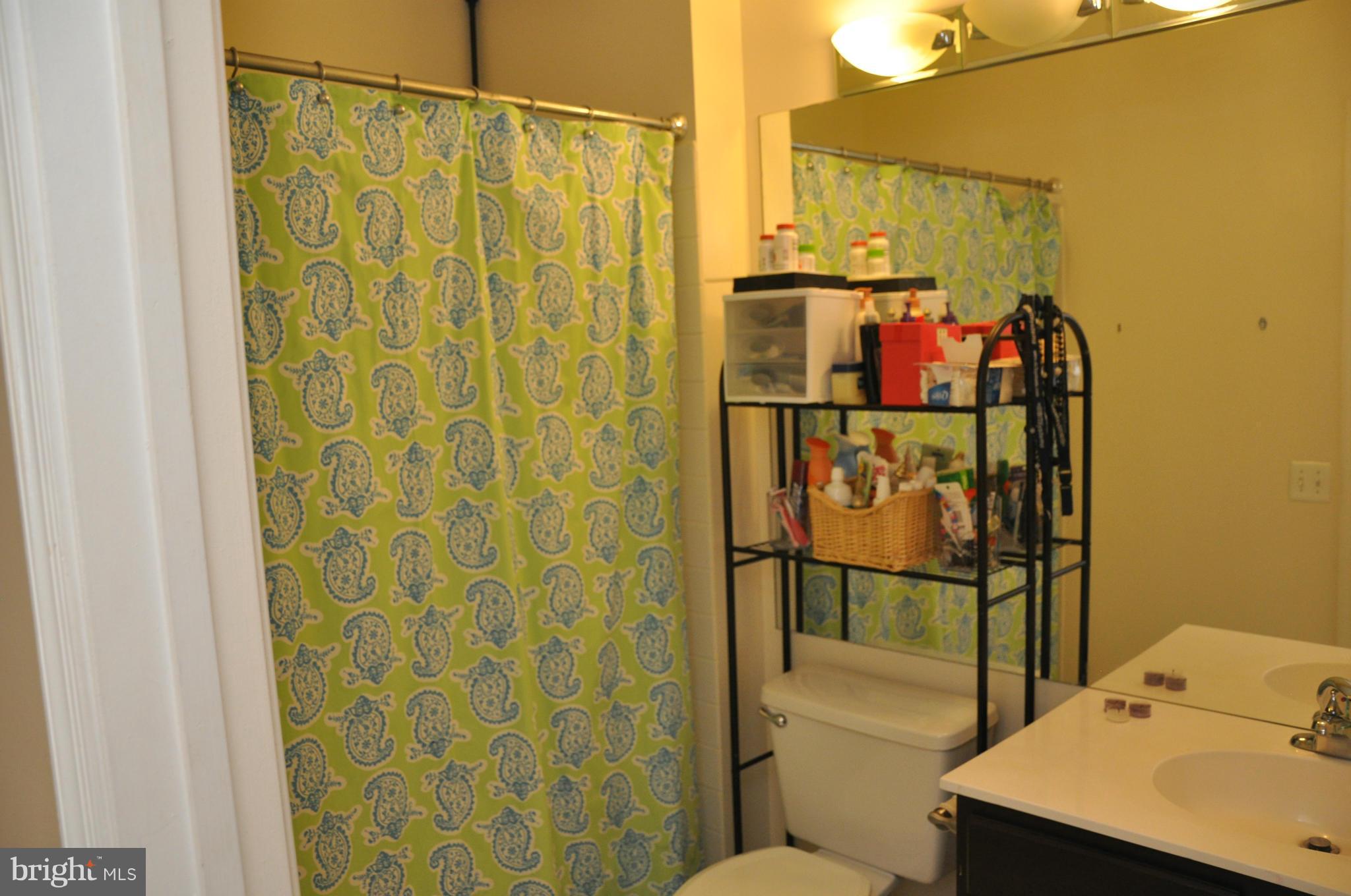 BULL RUN CONDO - Residential