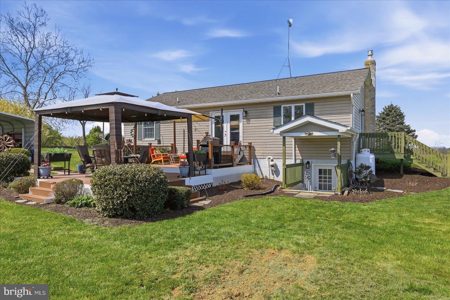 OLD RUSSELL FARM - Residential