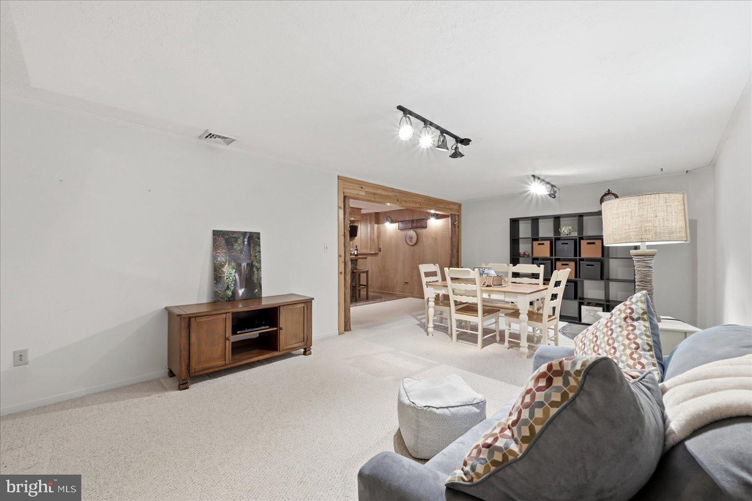 OLD RUSSELL FARM - Residential