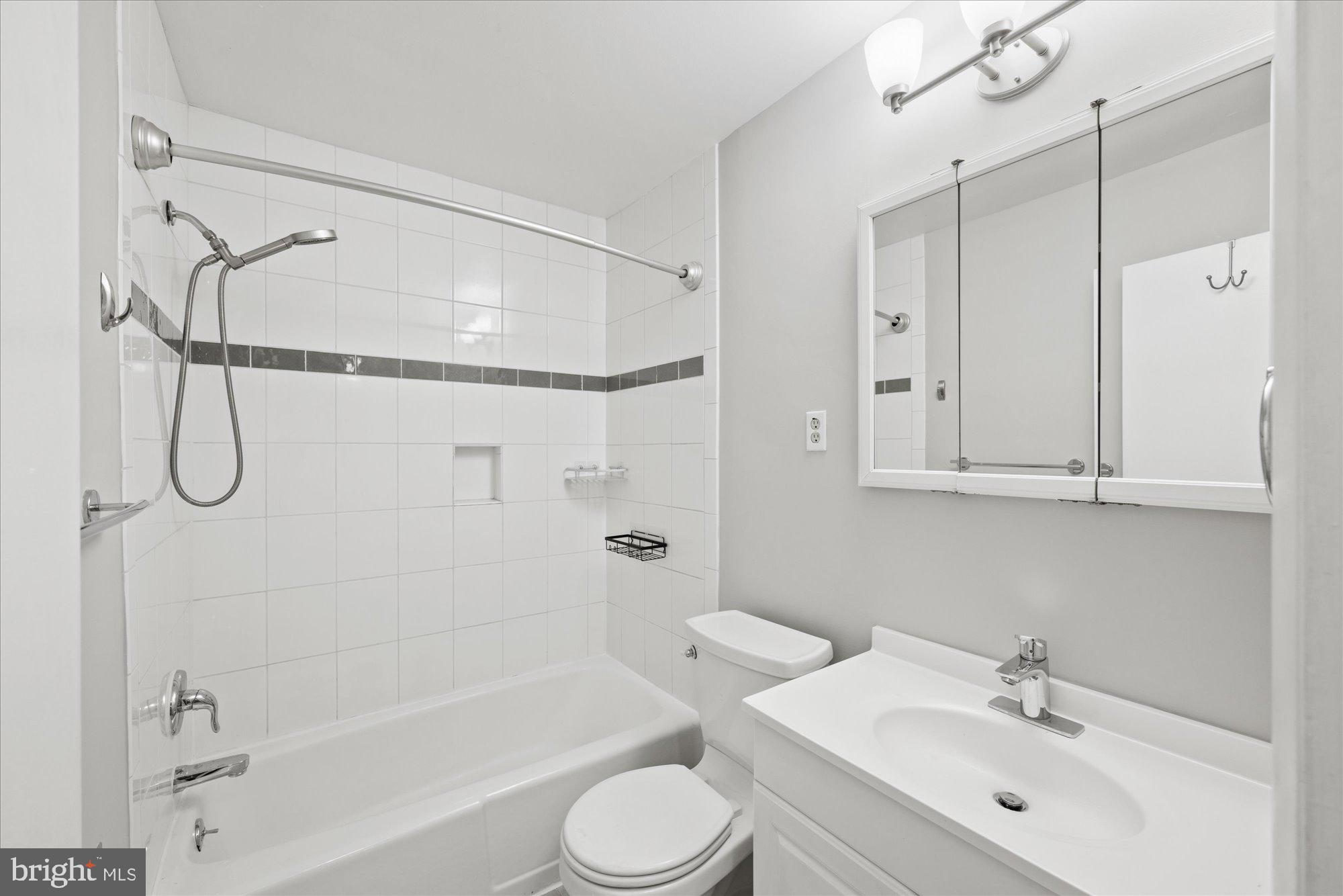 PARKSIDE CONDOMINIUMS - Residential