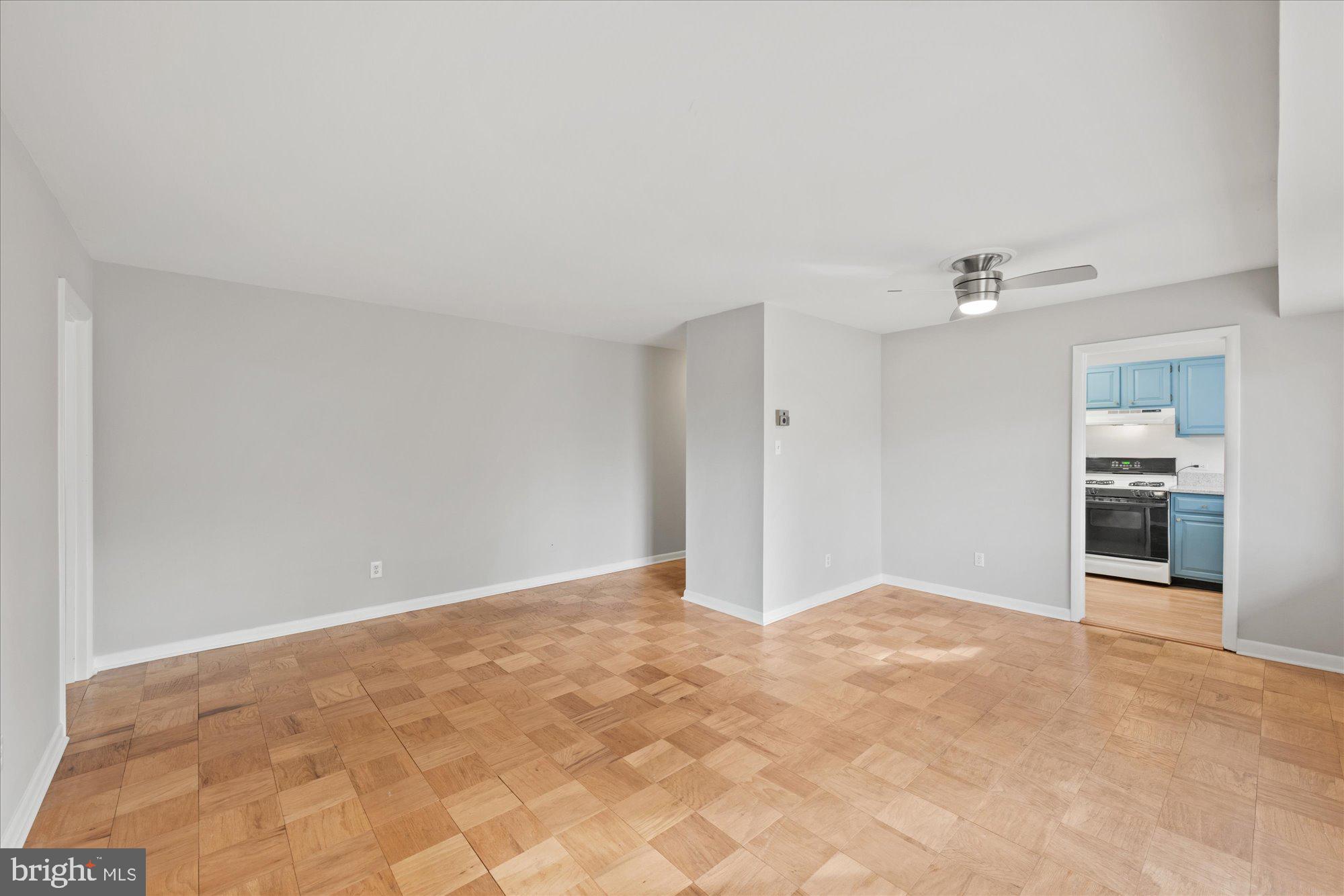 10624 MONTROSE AVENUE M 103