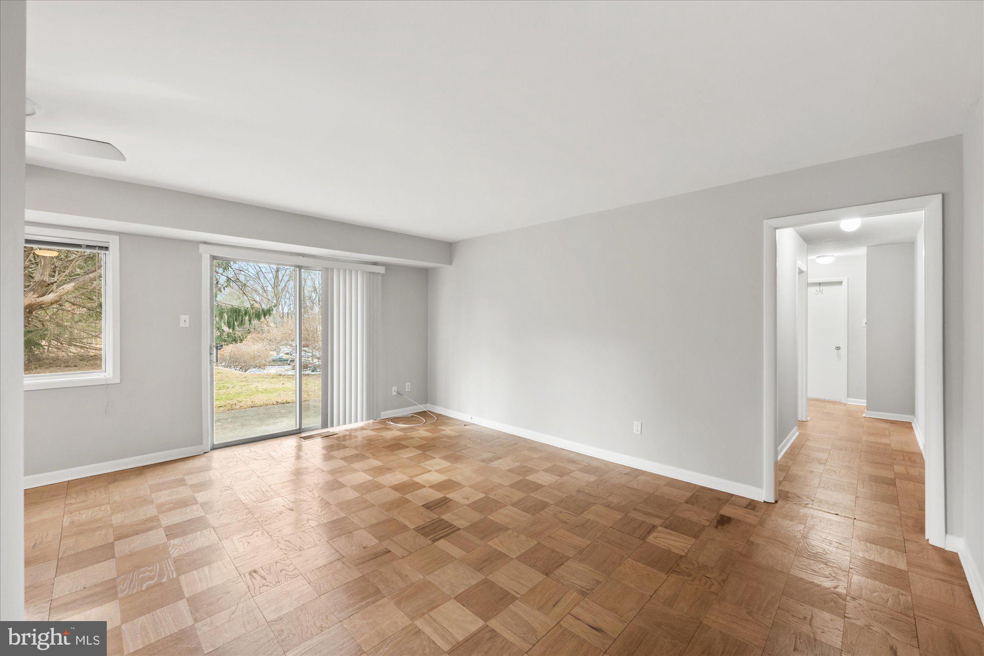 10624 MONTROSE AVENUE M 103