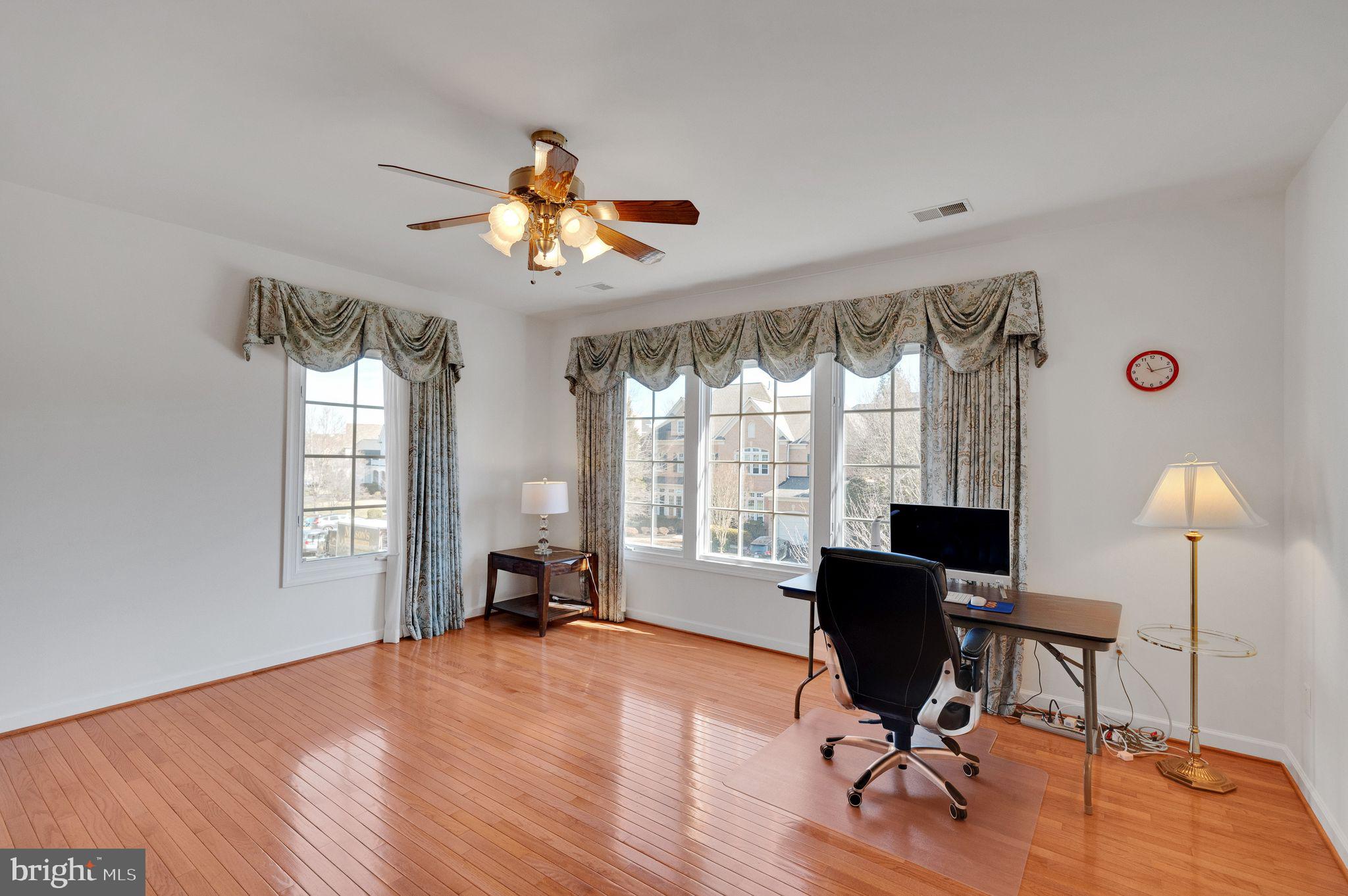 LAKE MANASSAS - Residential