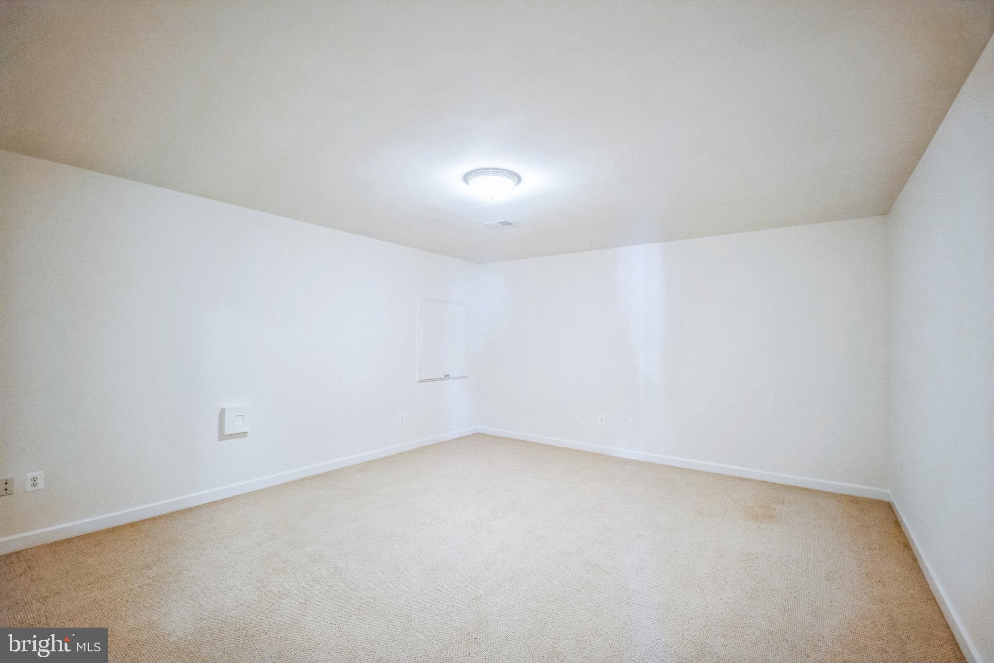 LAKE MANASSAS - Residential