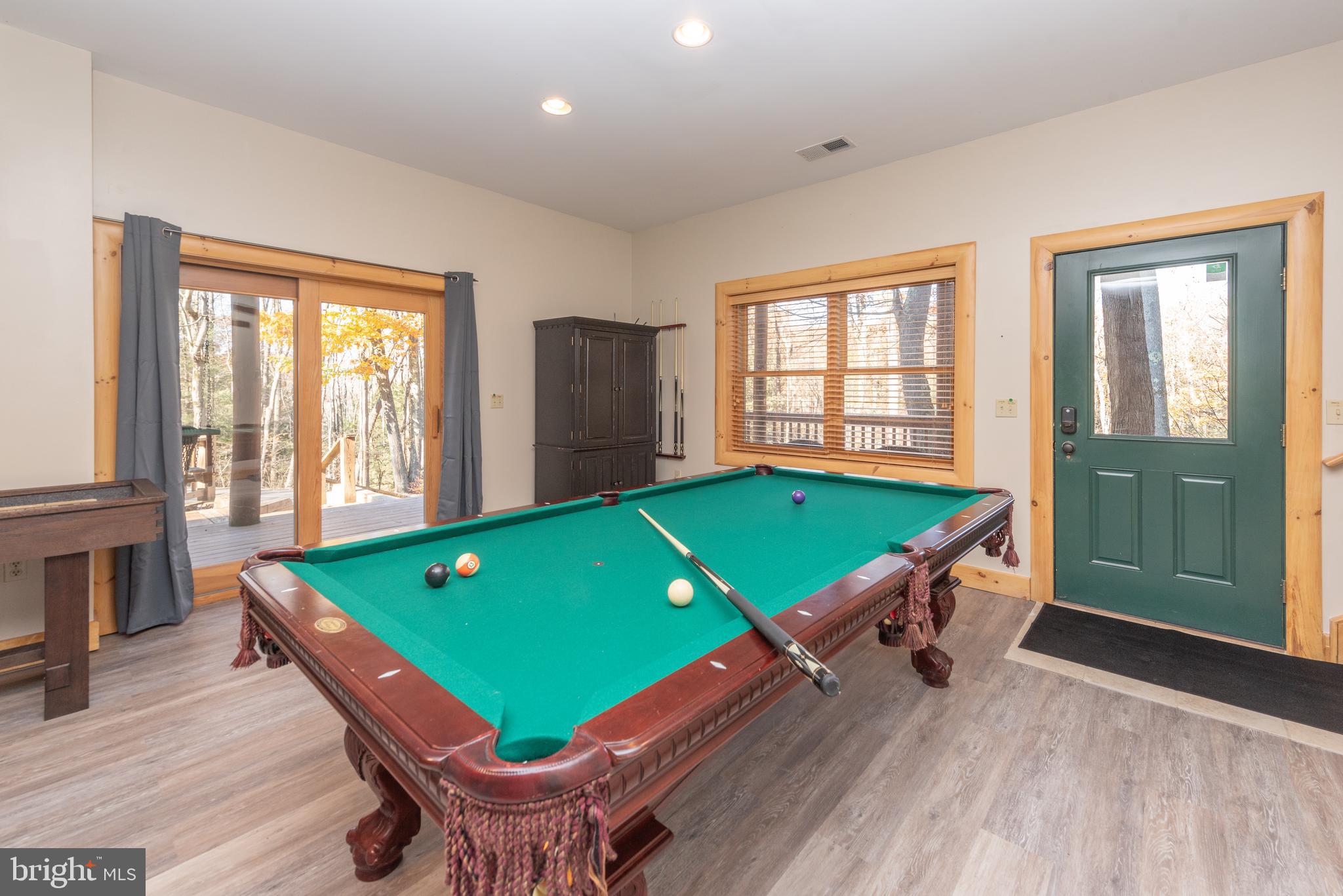 GALLATIN WOODS - Residential