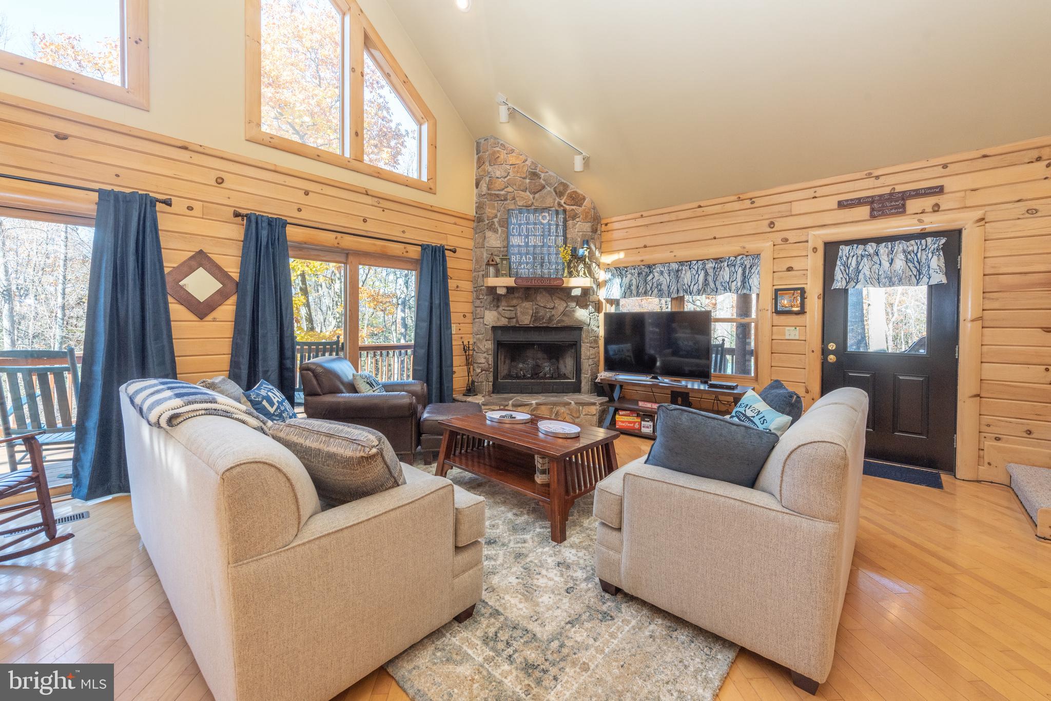 GALLATIN WOODS - Residential