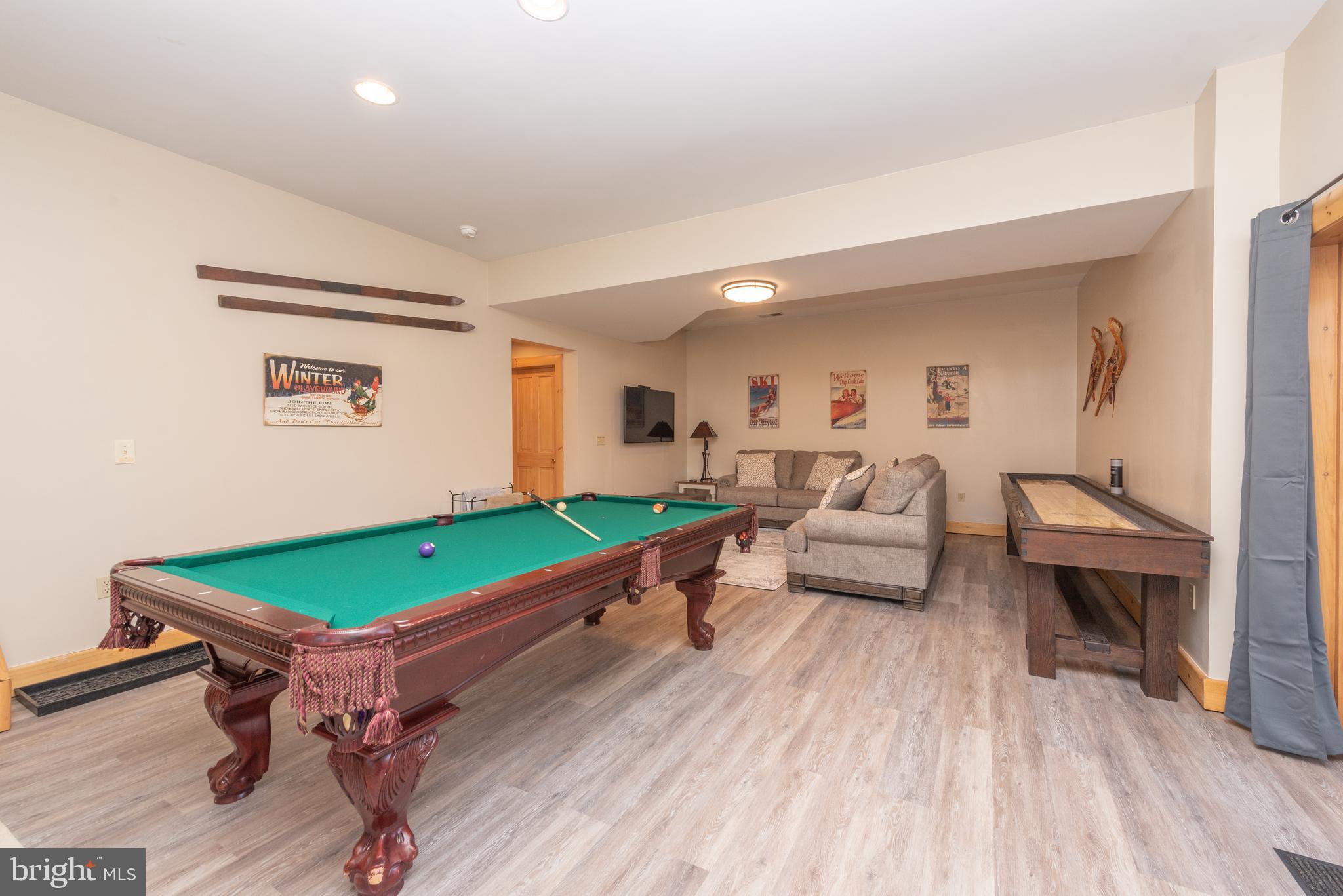 GALLATIN WOODS - Residential