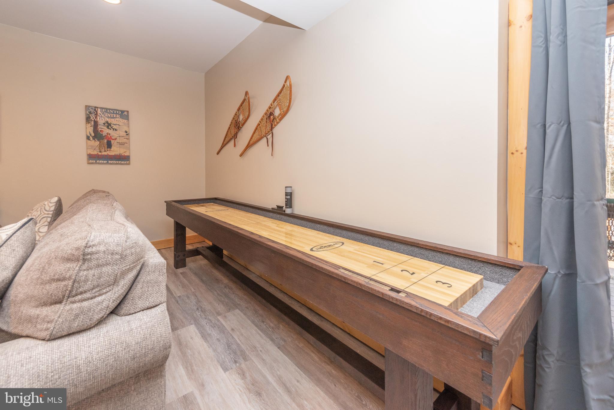 GALLATIN WOODS - Residential