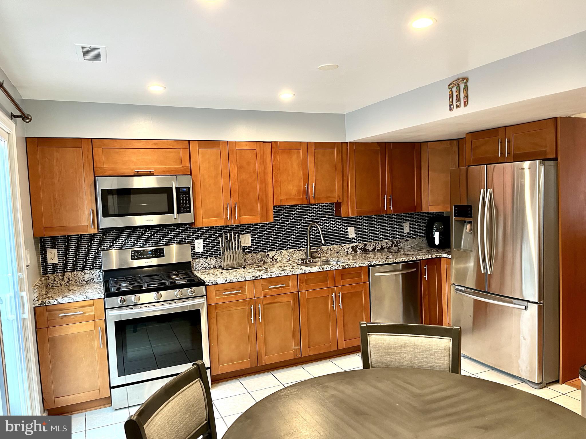 THE COLONY - Residential