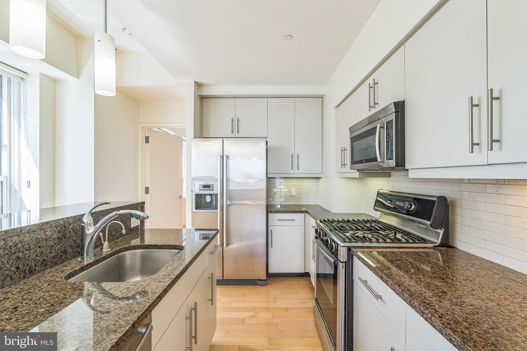 1425 LOCUST STREET 24B