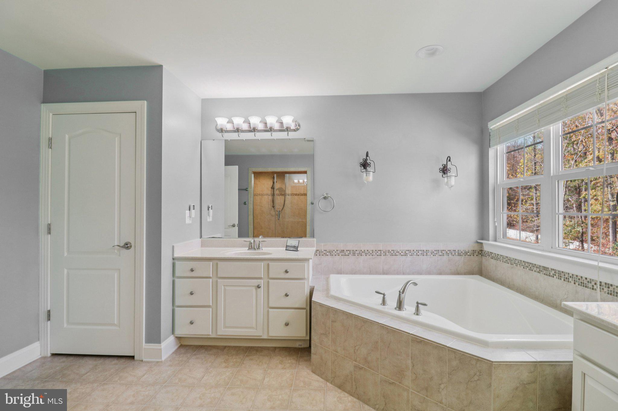 GRANDVIEW HAVEN - Residential