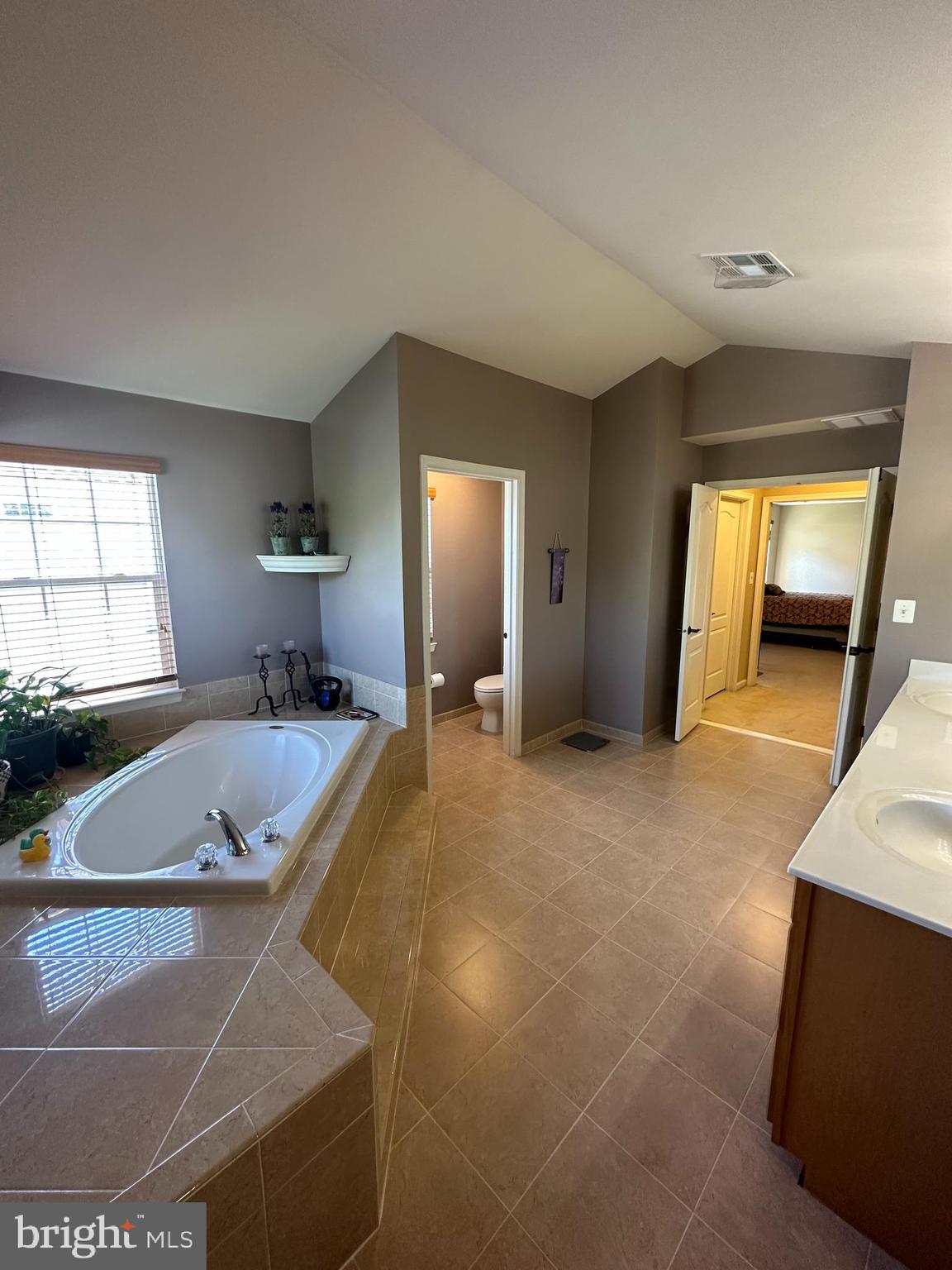 BELMONT LAND BAY - Residential