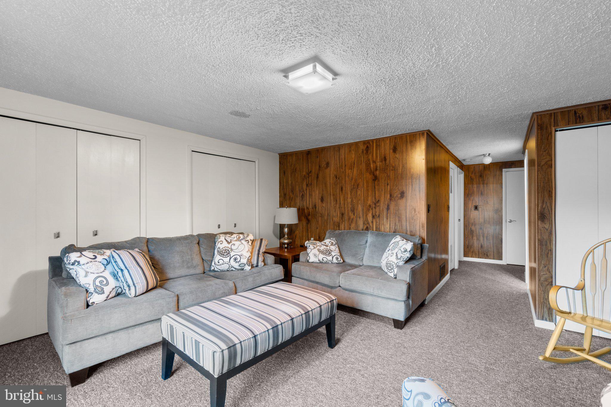 TWELVE TREES - Residential