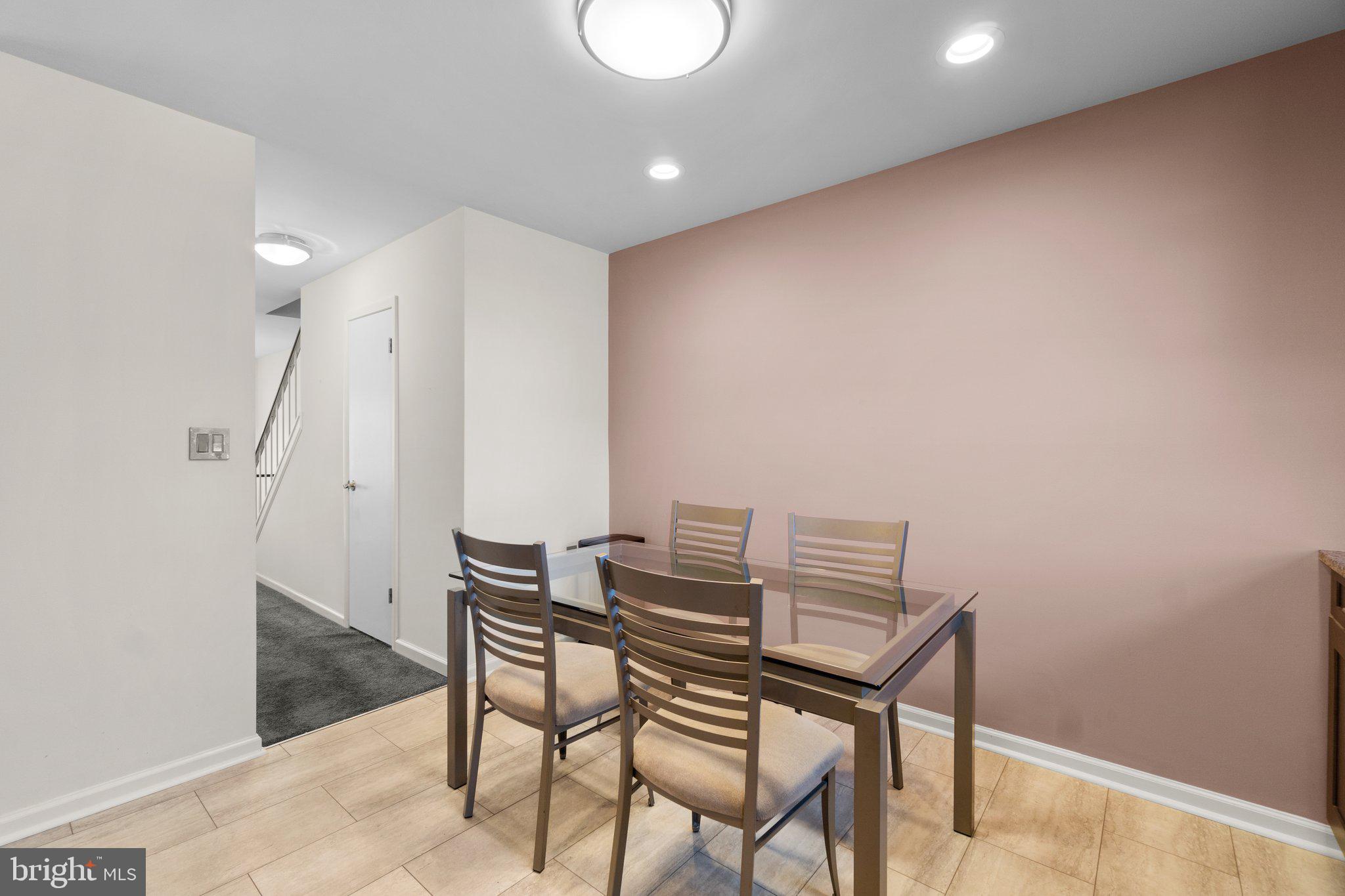 TWELVE TREES - Residential