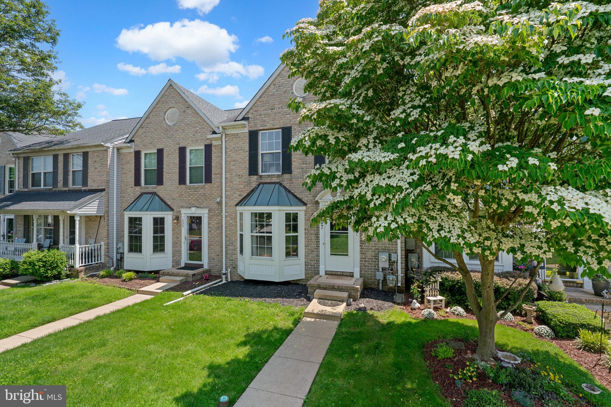 237 HUNTERS RUN TERRACE