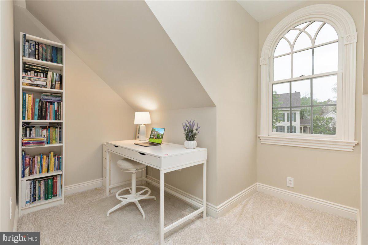 LAKE MANASSAS - Residential