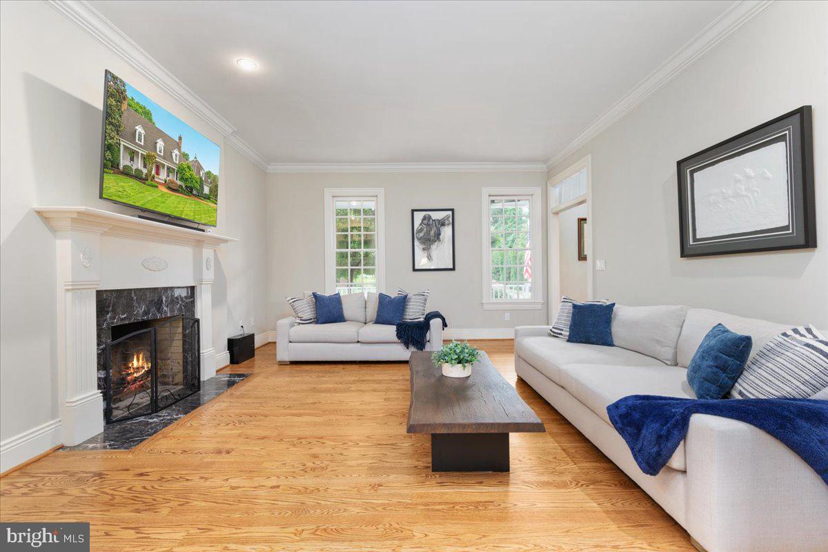 LAKE MANASSAS - Residential