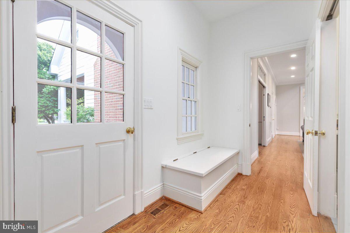 LAKE MANASSAS - Residential