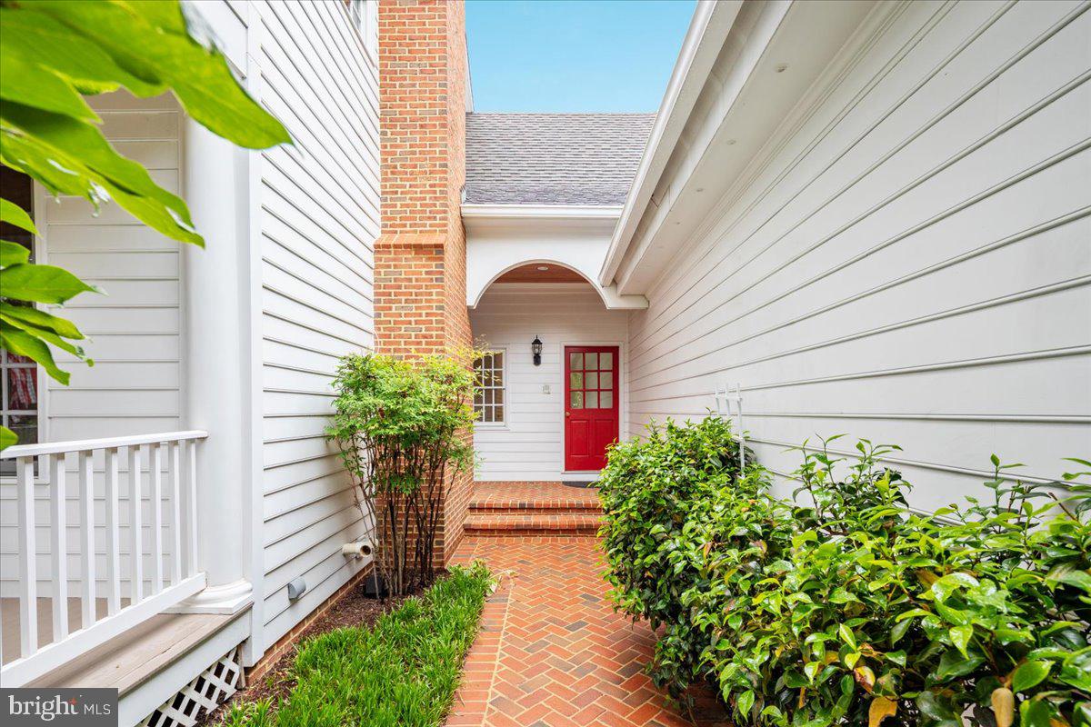 LAKE MANASSAS - Residential