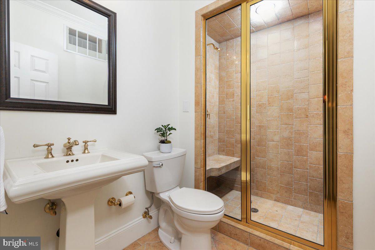 LAKE MANASSAS - Residential