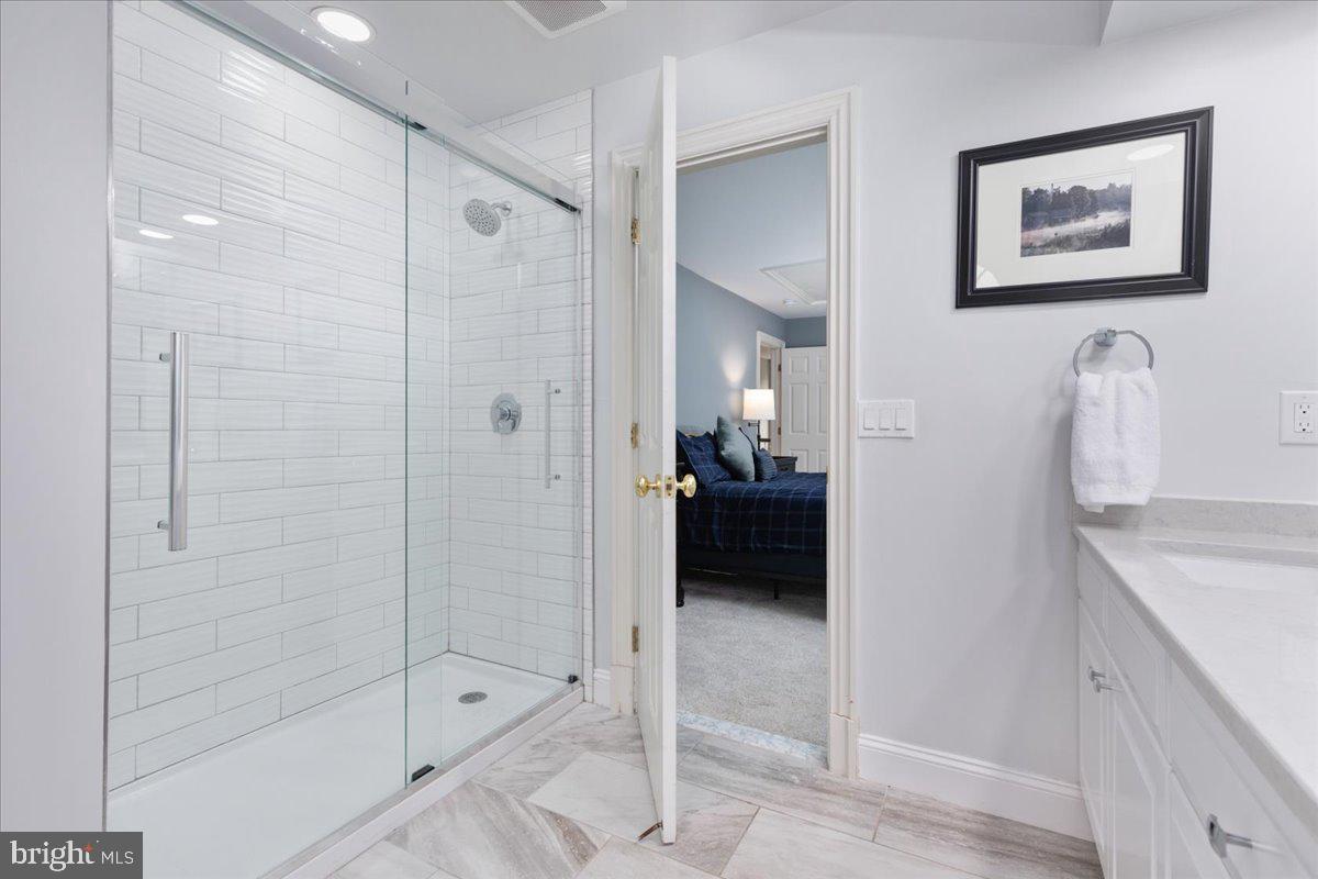 LAKE MANASSAS - Residential