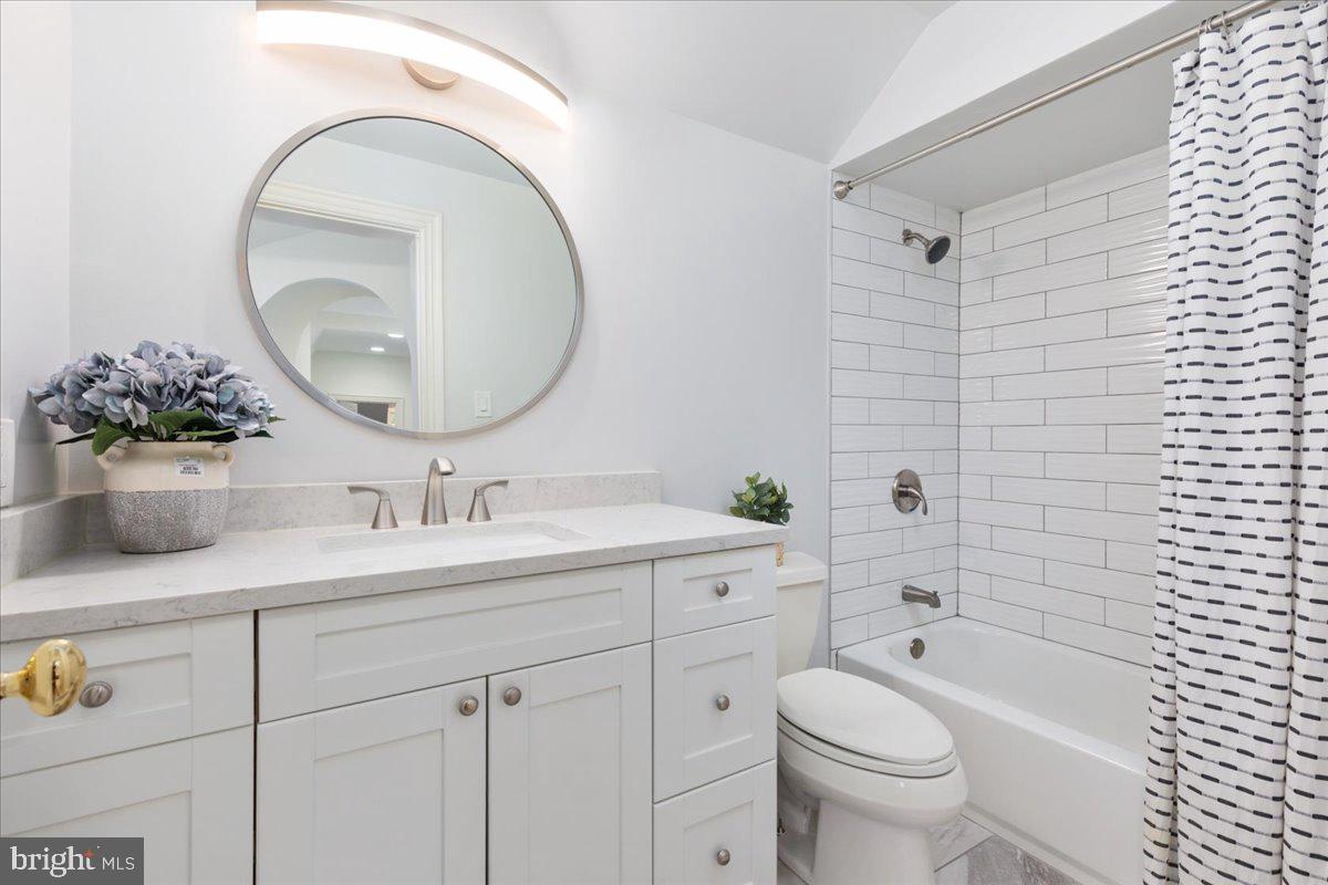 LAKE MANASSAS - Residential