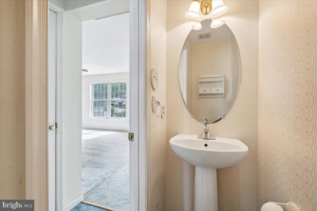 WELLINGTON TRACE - Residential