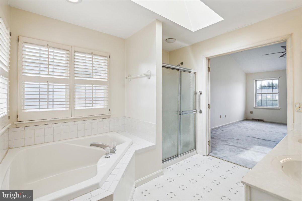 WELLINGTON TRACE - Residential