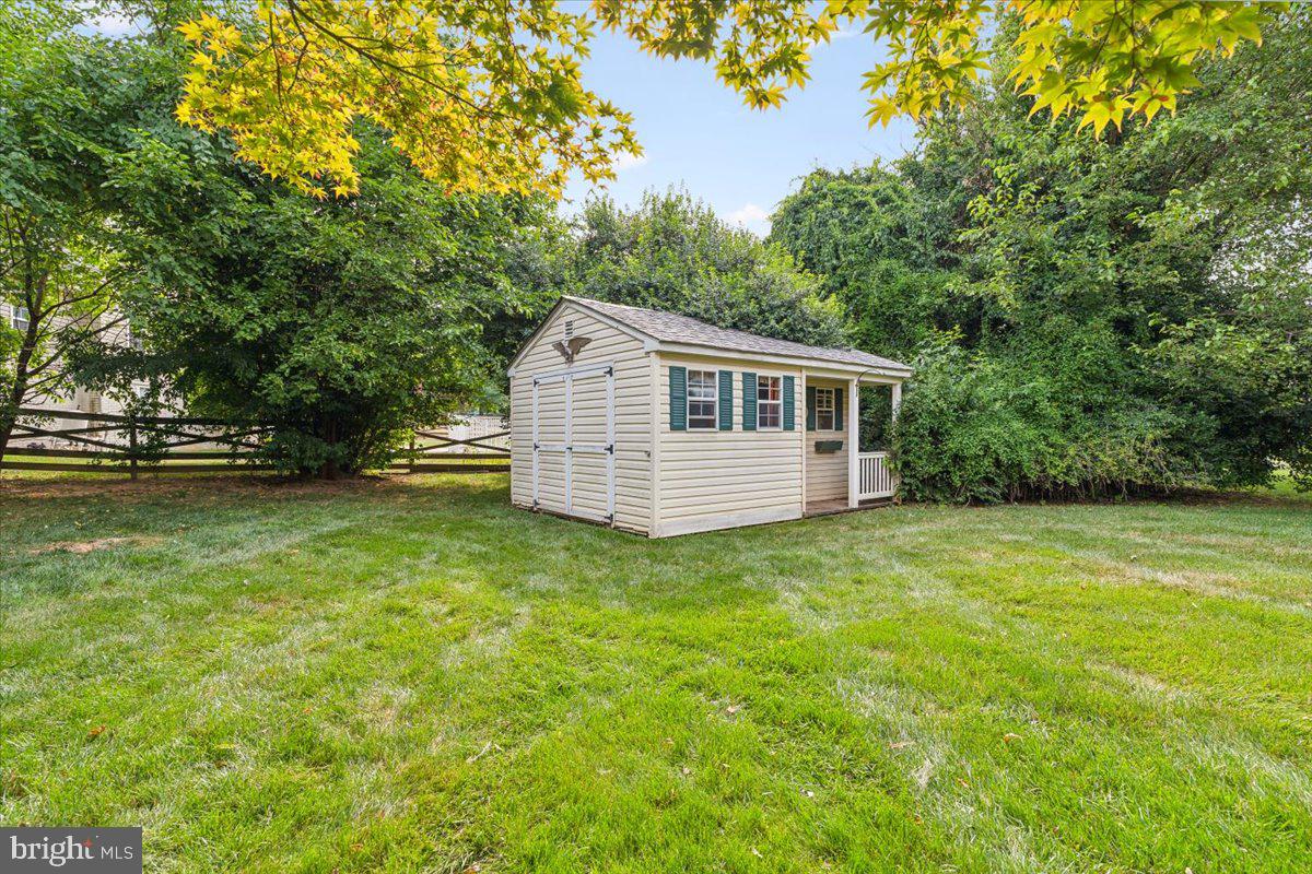 WELLINGTON TRACE - Residential